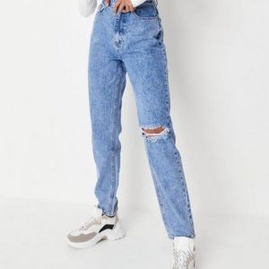 Blue Riot Busted Knee Mom Jeans - Missguided